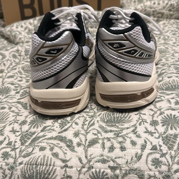 ASICS Gel 1130 Canyon Size 11.5 Used 8.5/10 condition - Picture 2 of 5